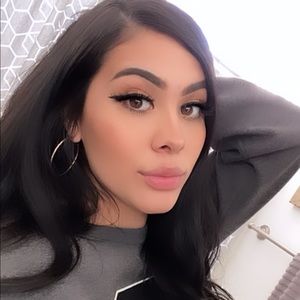 Meet your Posher, Beatriz